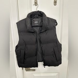 Zara Crop Puffer Vest- Medium